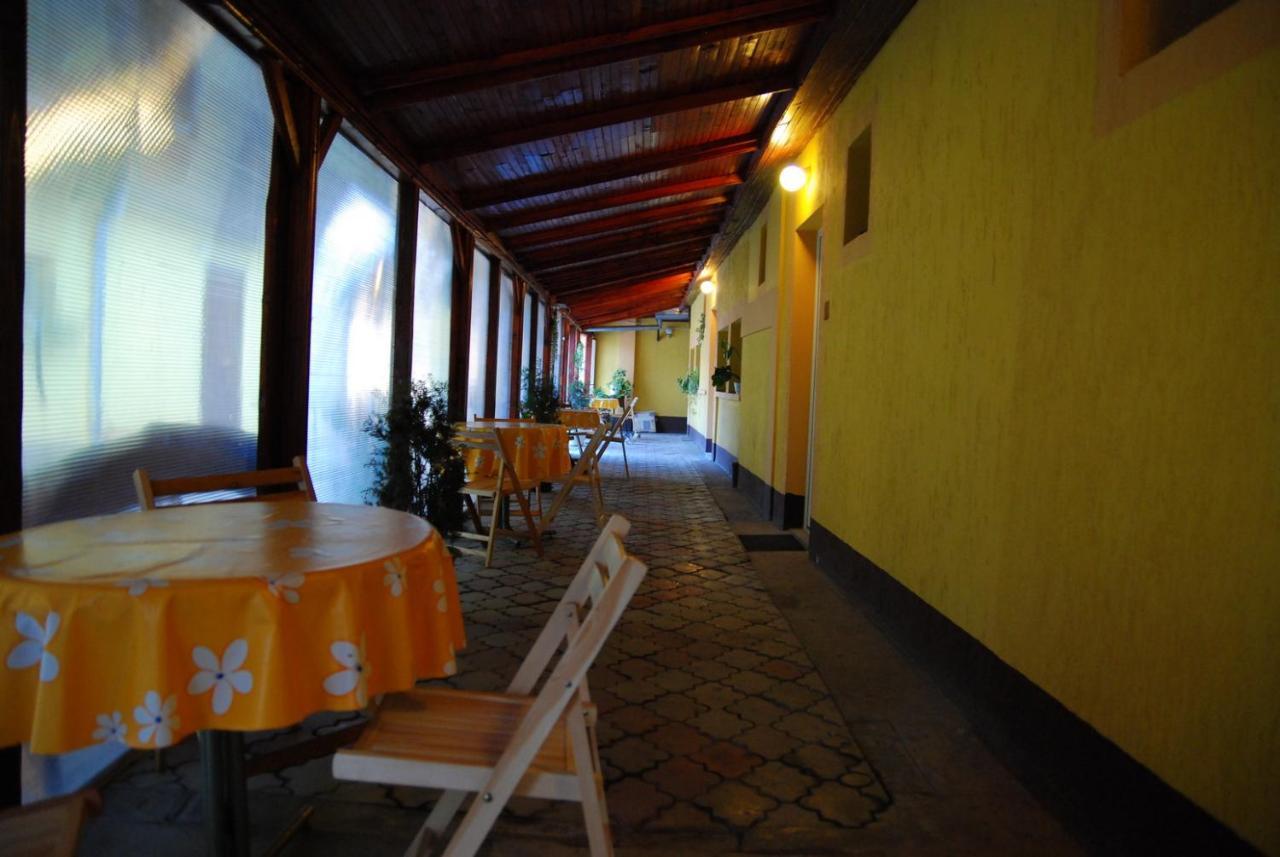 Vila Verona Sobe Palić Buitenkant foto