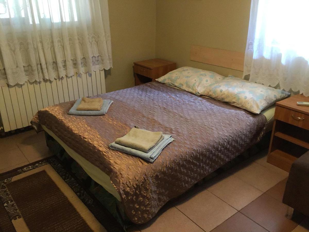 Vila Verona Sobe Palić Buitenkant foto
