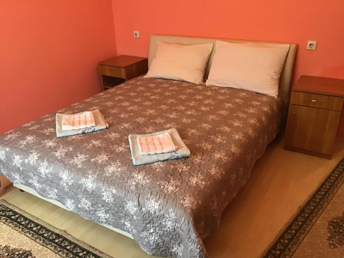 Vila Verona Sobe Palić Buitenkant foto