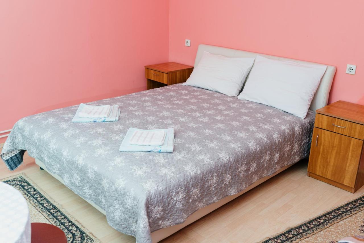Vila Verona Sobe Palić Buitenkant foto